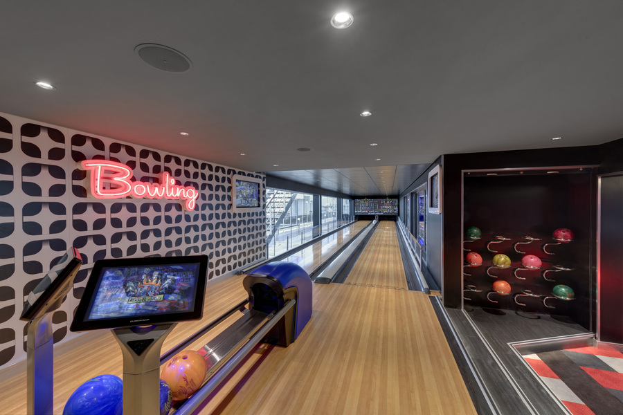 MSC Cruises MSC Grandiosa Bowling 1.jpg